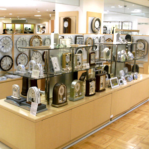 掛置時計売場 | うすい百貨店 (usui department store)